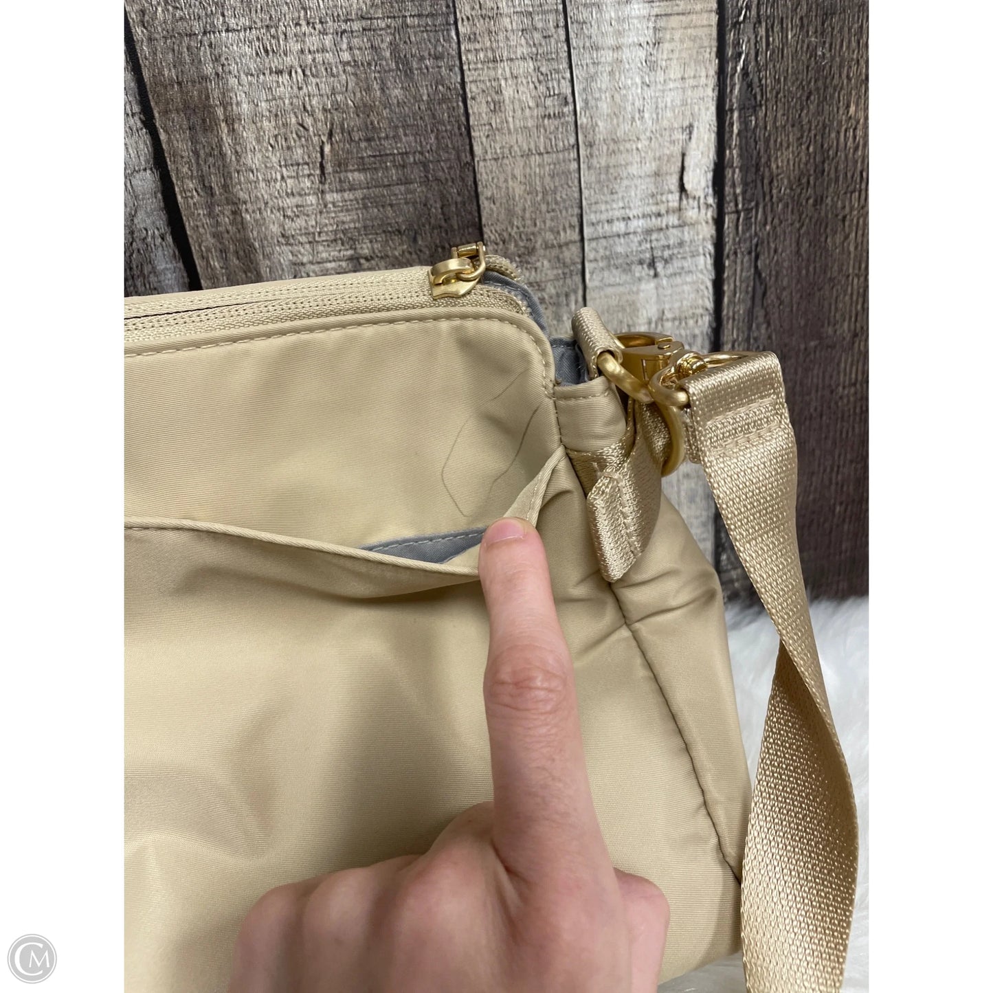 Crossbody By Baggallini, Size: Medium