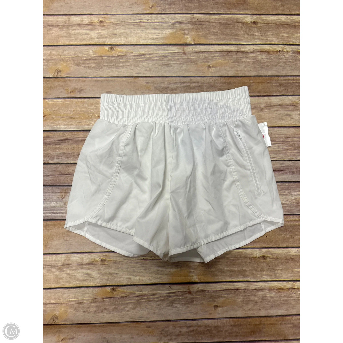 Athletic Shorts By Cmf In White, Size: L