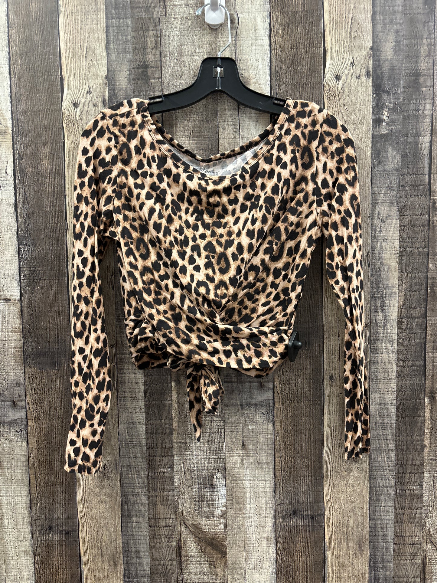 Top Long Sleeve By Cme In Animal Print, Size: M