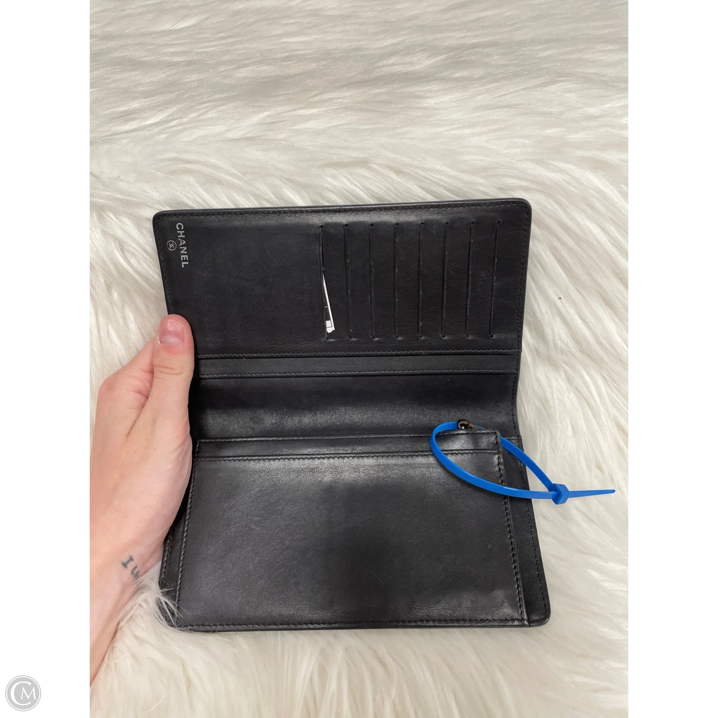 Wallet Luxury Designer By Chanel, Size: Medium