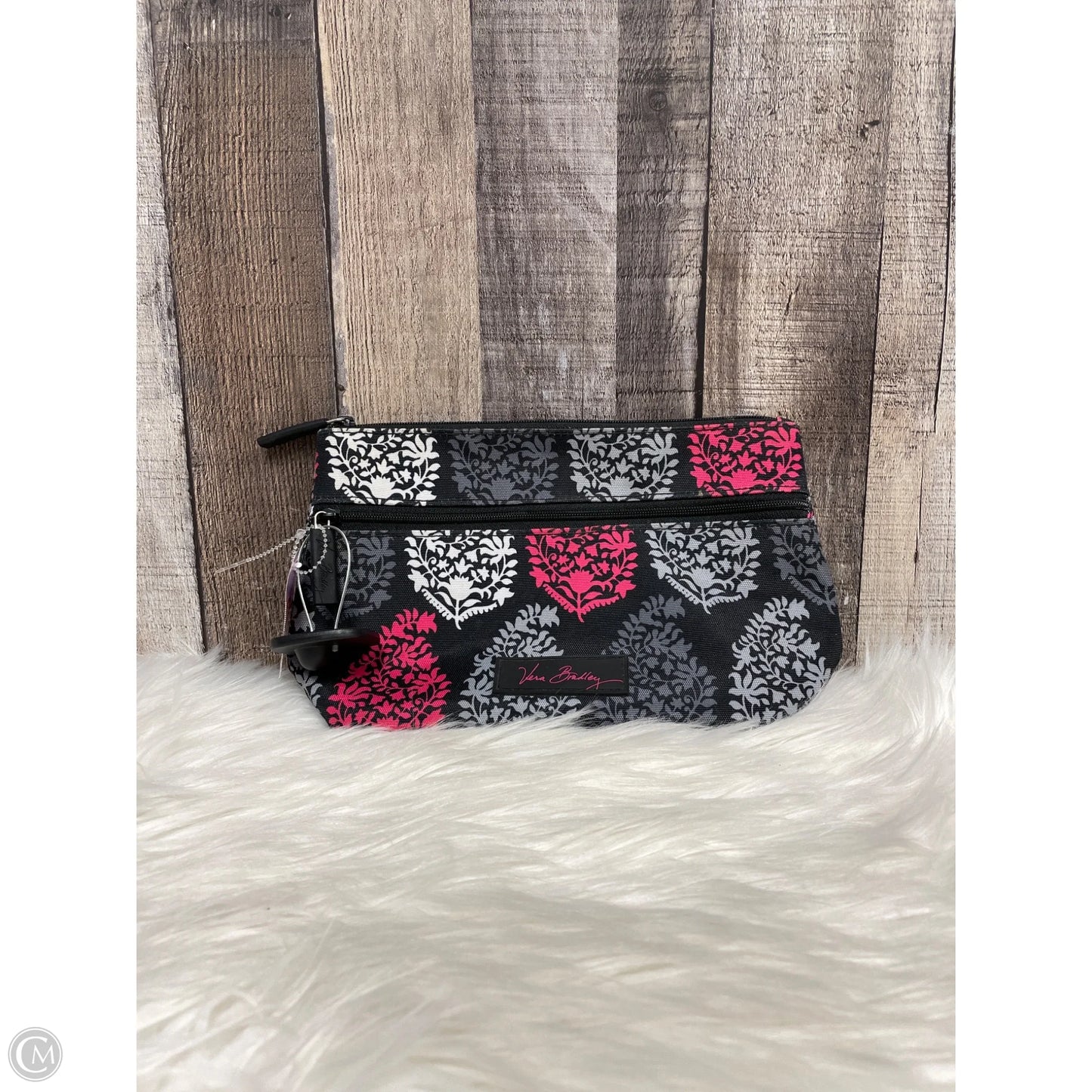 Makeup Bag By Vera Bradley, Size: Medium