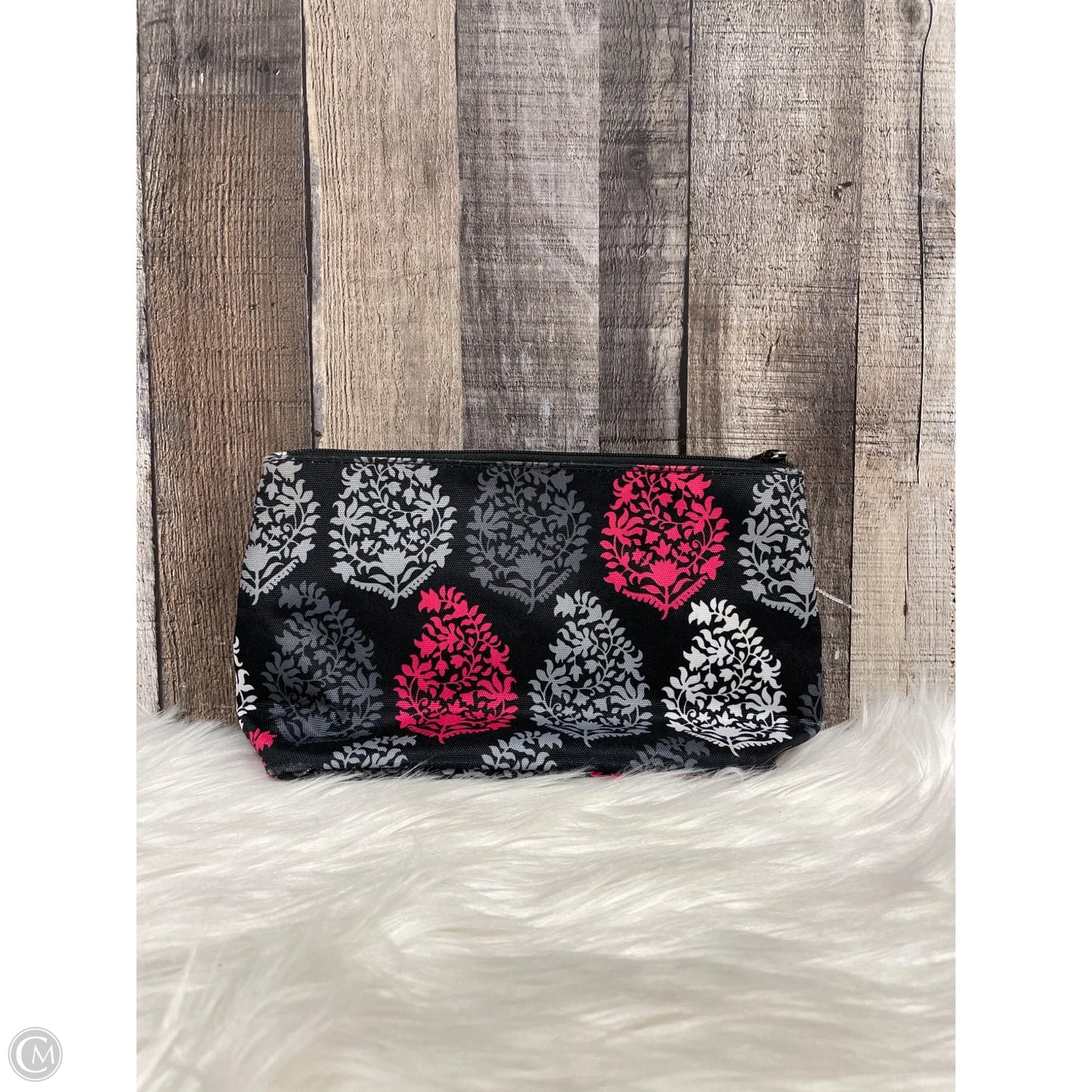 Makeup Bag By Vera Bradley, Size: Medium