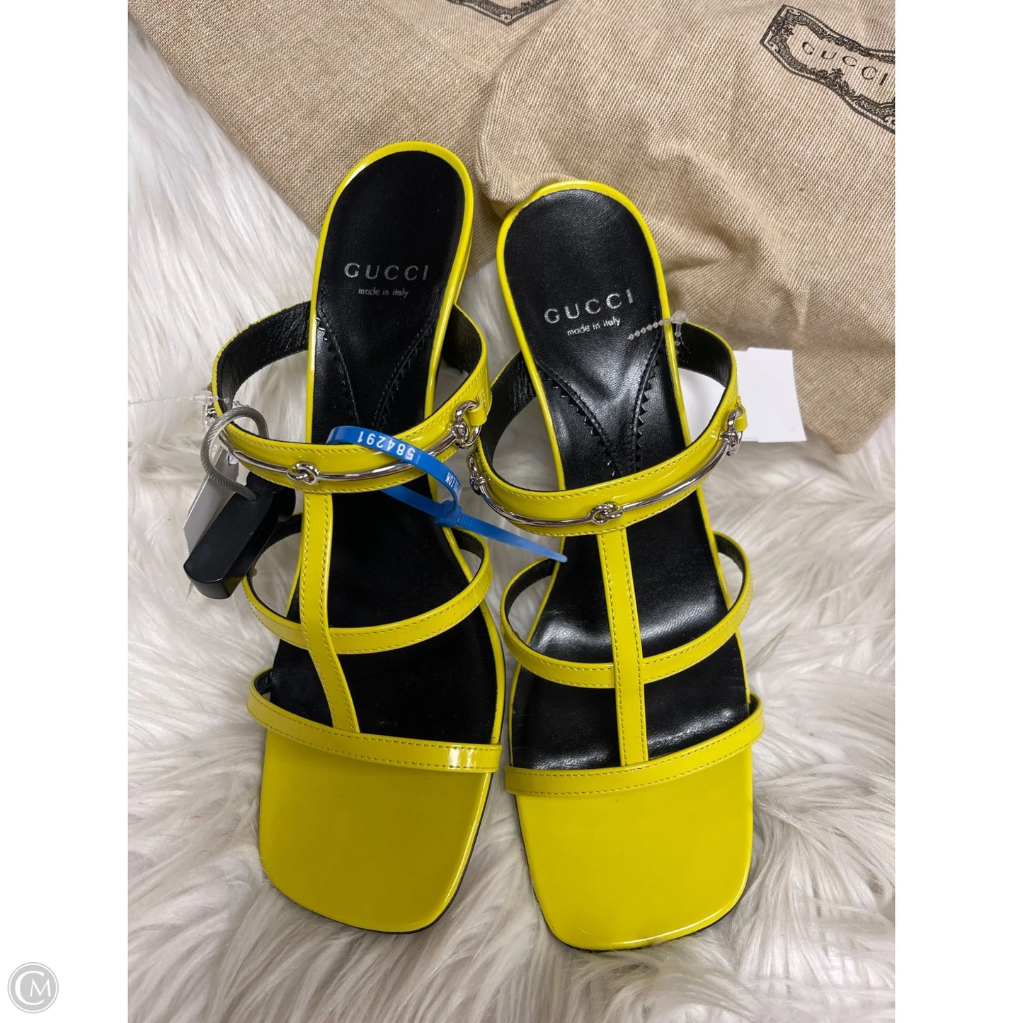 Shoes Luxury Designer By Gucci In Yellow, Size: 8
