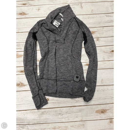 Athletic Top Long Sleeve Crewneck By Lululemon In Black & White, Size: 4