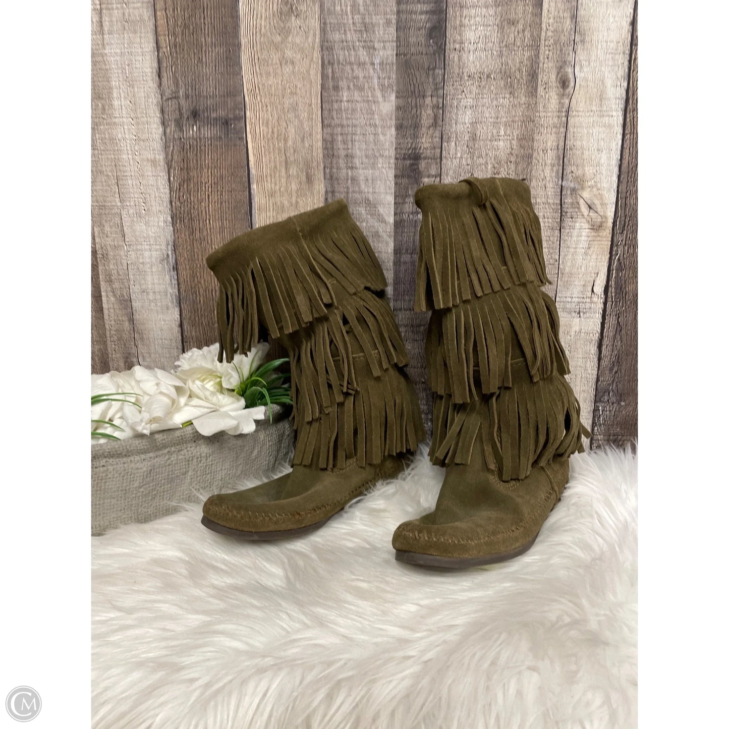 Boots Ankle Flats By Minnetonka In Green, Size: 6