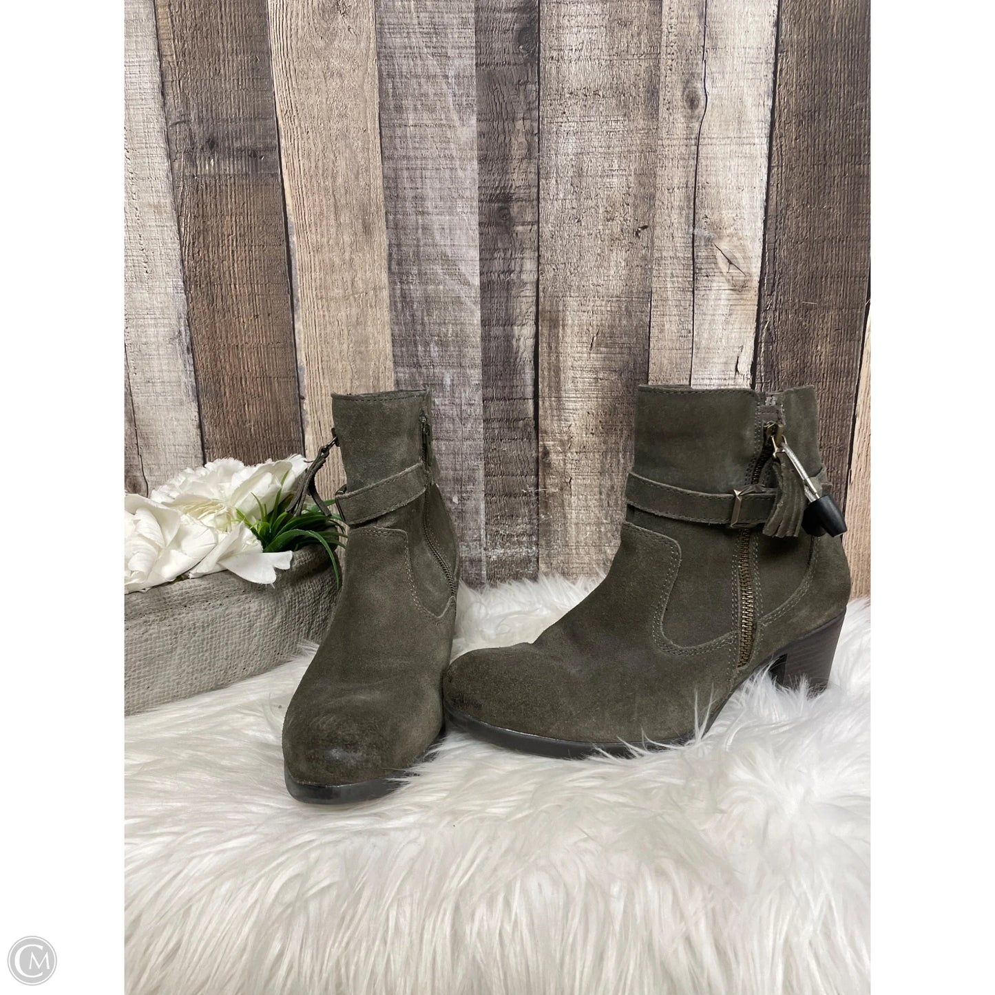 Boots Ankle Heels By Earth Origins In Brown, Size: 7.5