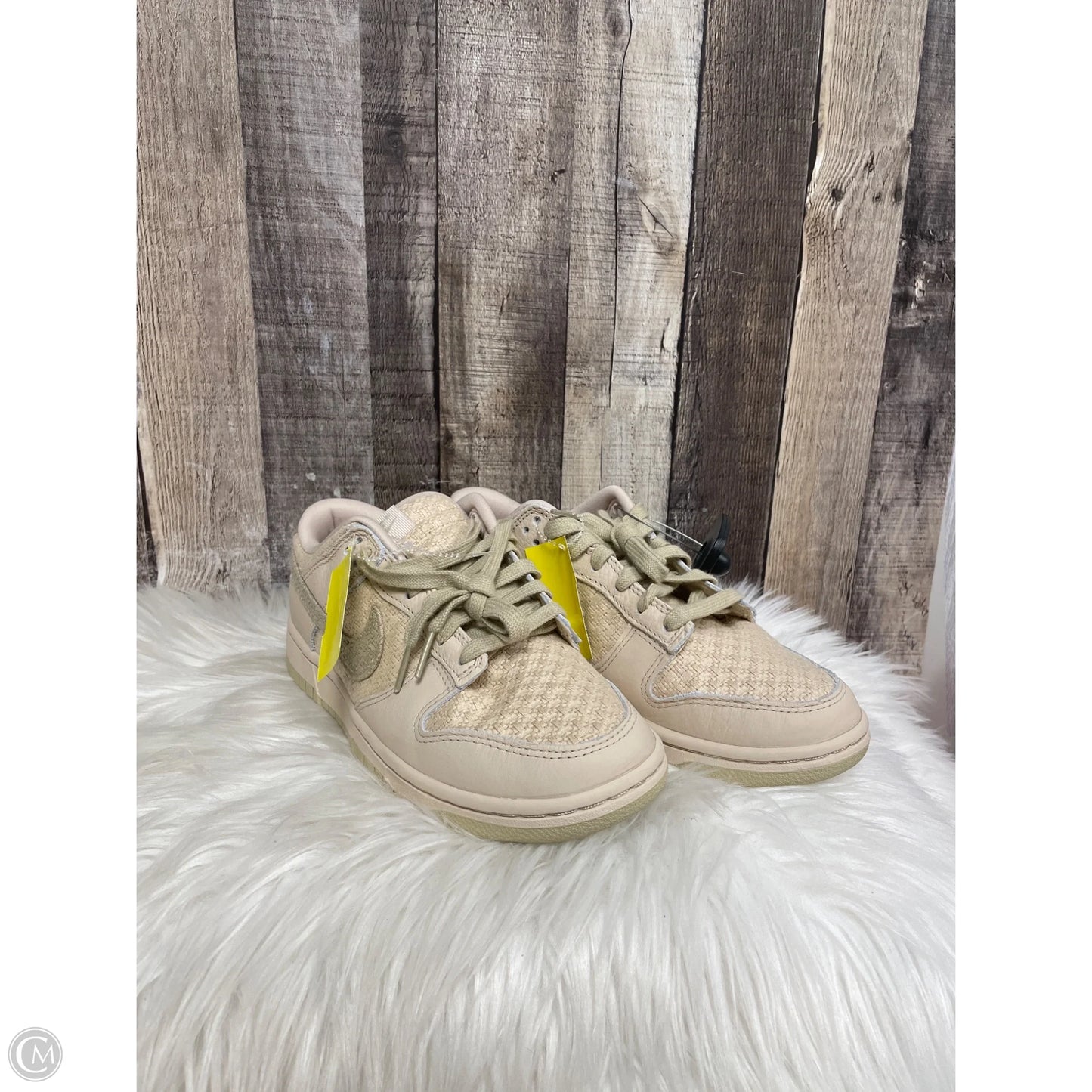 Shoes Athletic By Nike In Beige, Size: 9