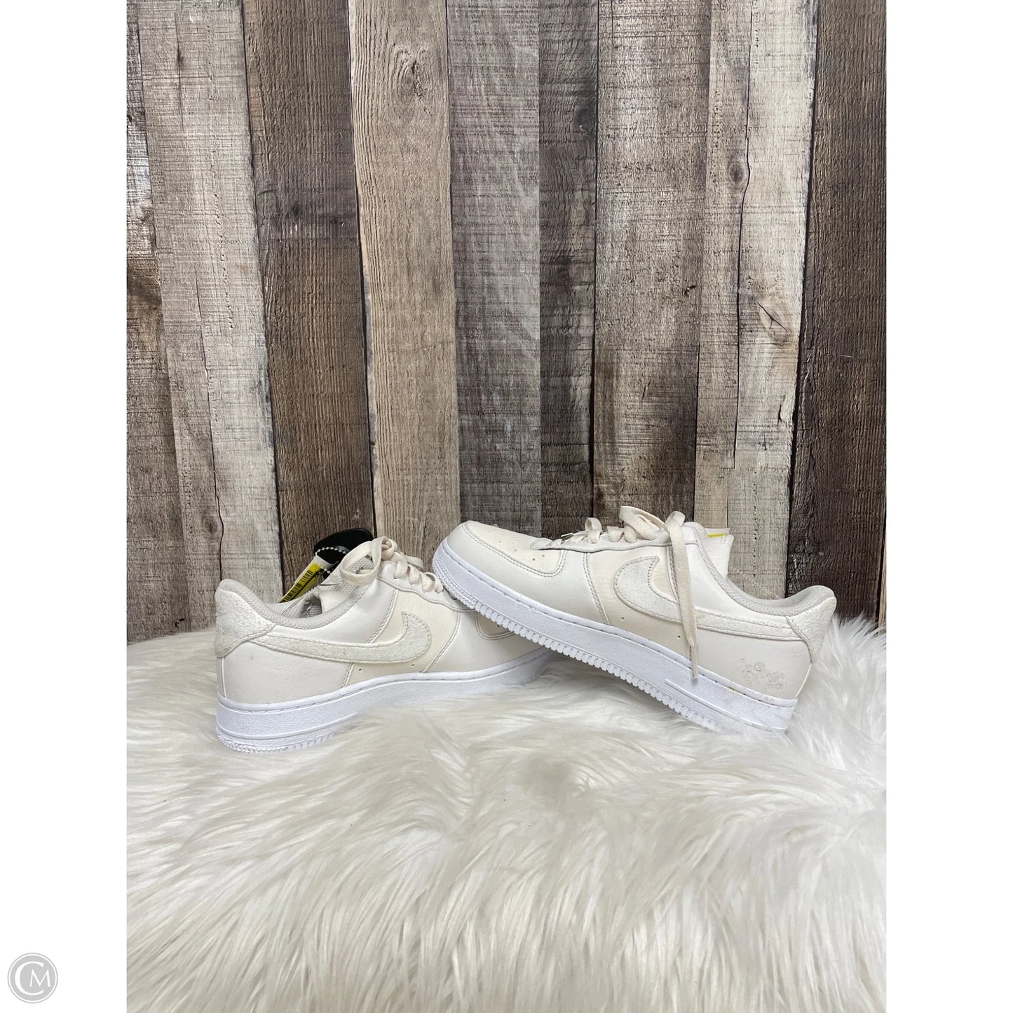 Shoes Athletic By Nike In Cream, Size: 7