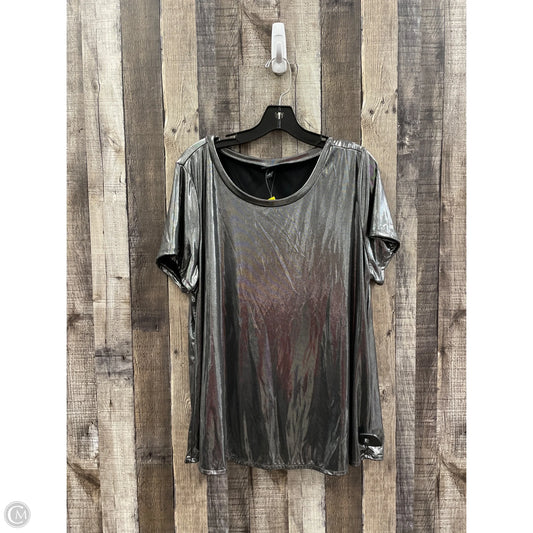 Top Short Sleeve By Torrid In Silver, Size: 2x