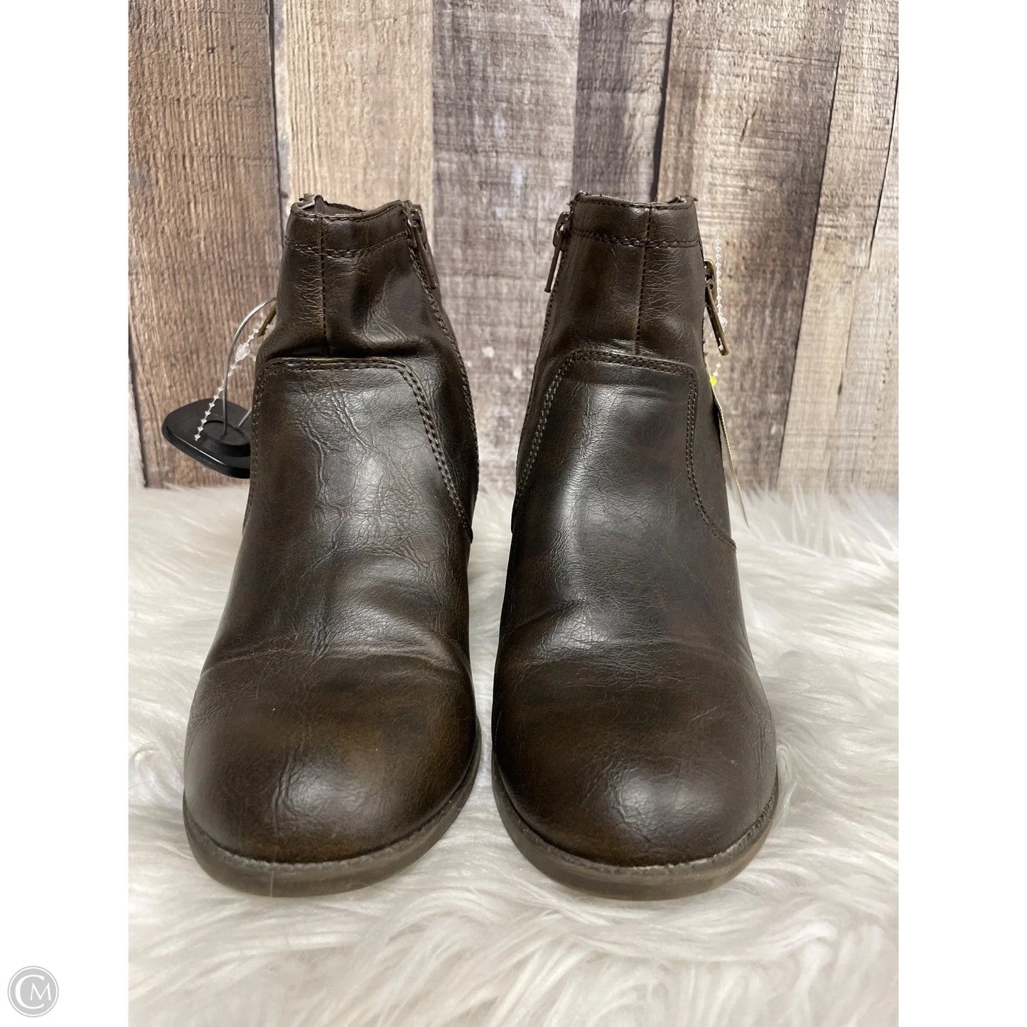 Boots Ankle Heels By Crown Vintage In Brown, Size: 6