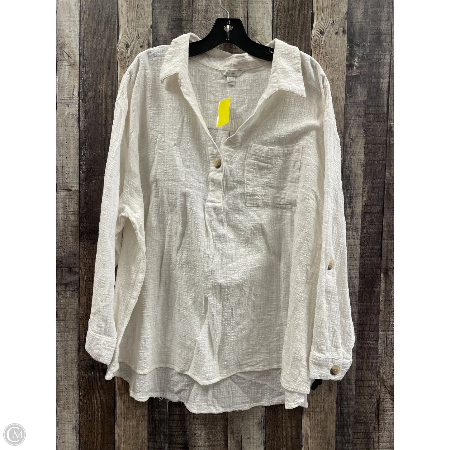 Top Long Sleeve By Cato In White, Size: 3x