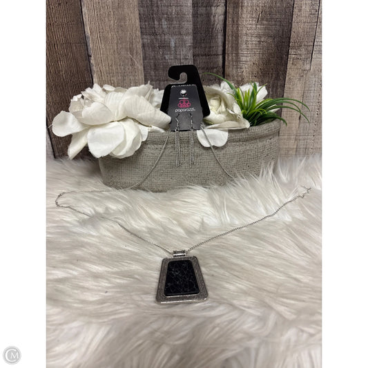 Necklace Pendant By Paparazzi