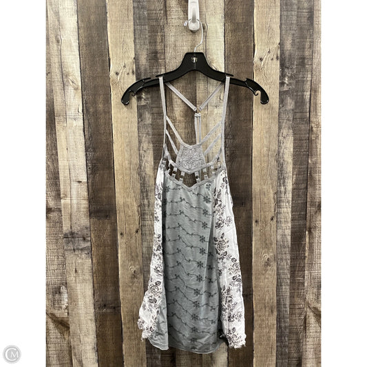 Top Sleeveless By Bke In Grey, Size: L