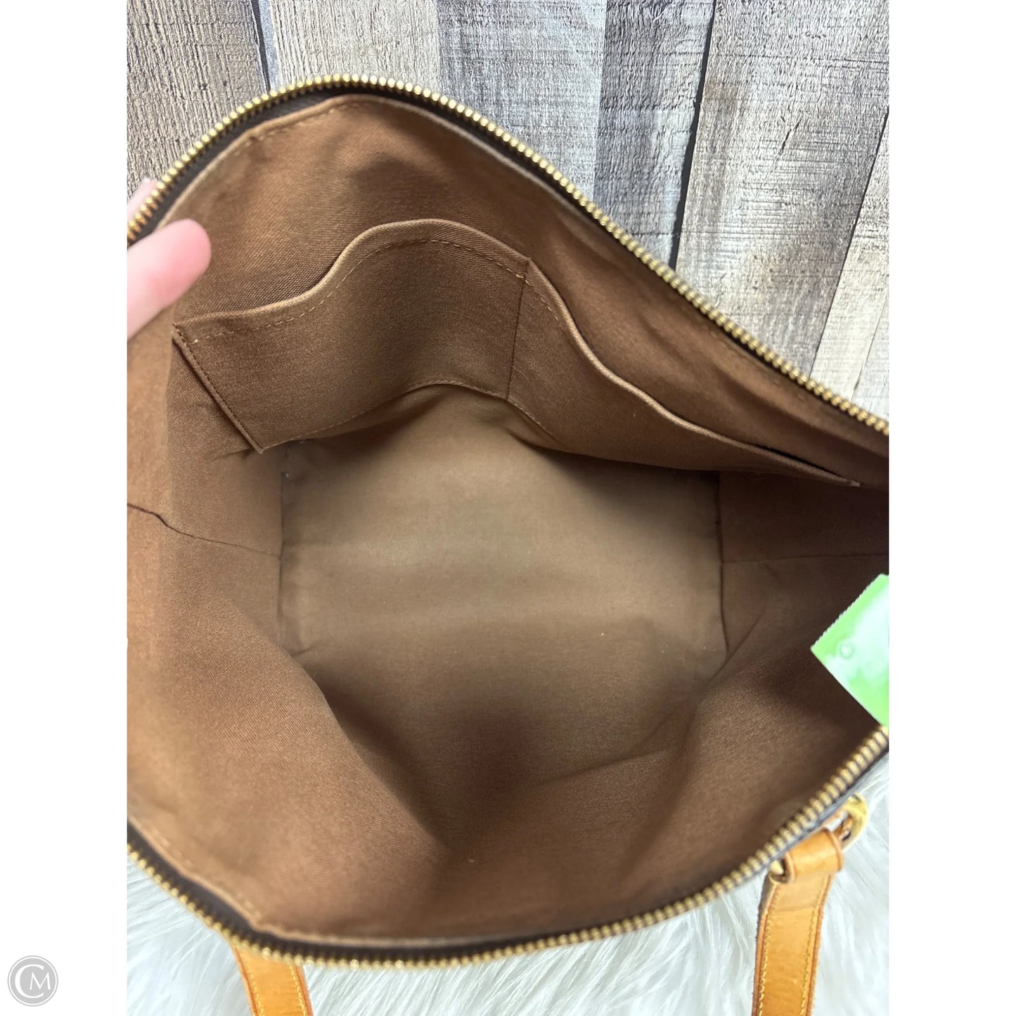Handbag Luxury Designer By Louis Vuitton, Size: Medium