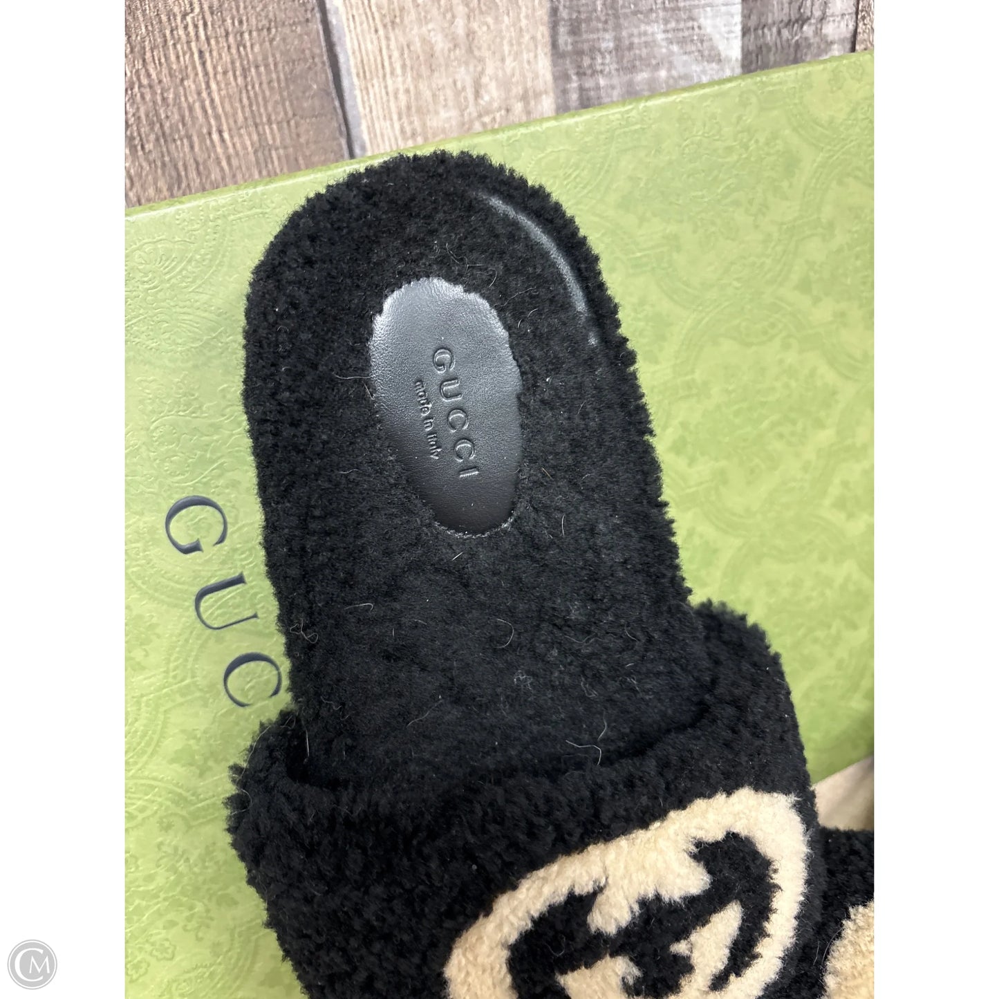 Sandals Luxury Designer By Gucci In Black & Tan, Size: 10