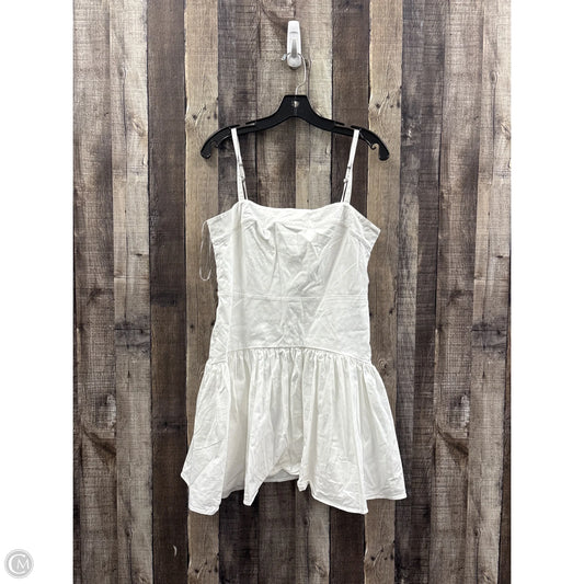 Dress Casual Short By Abercrombie And Fitch In White, Size: M