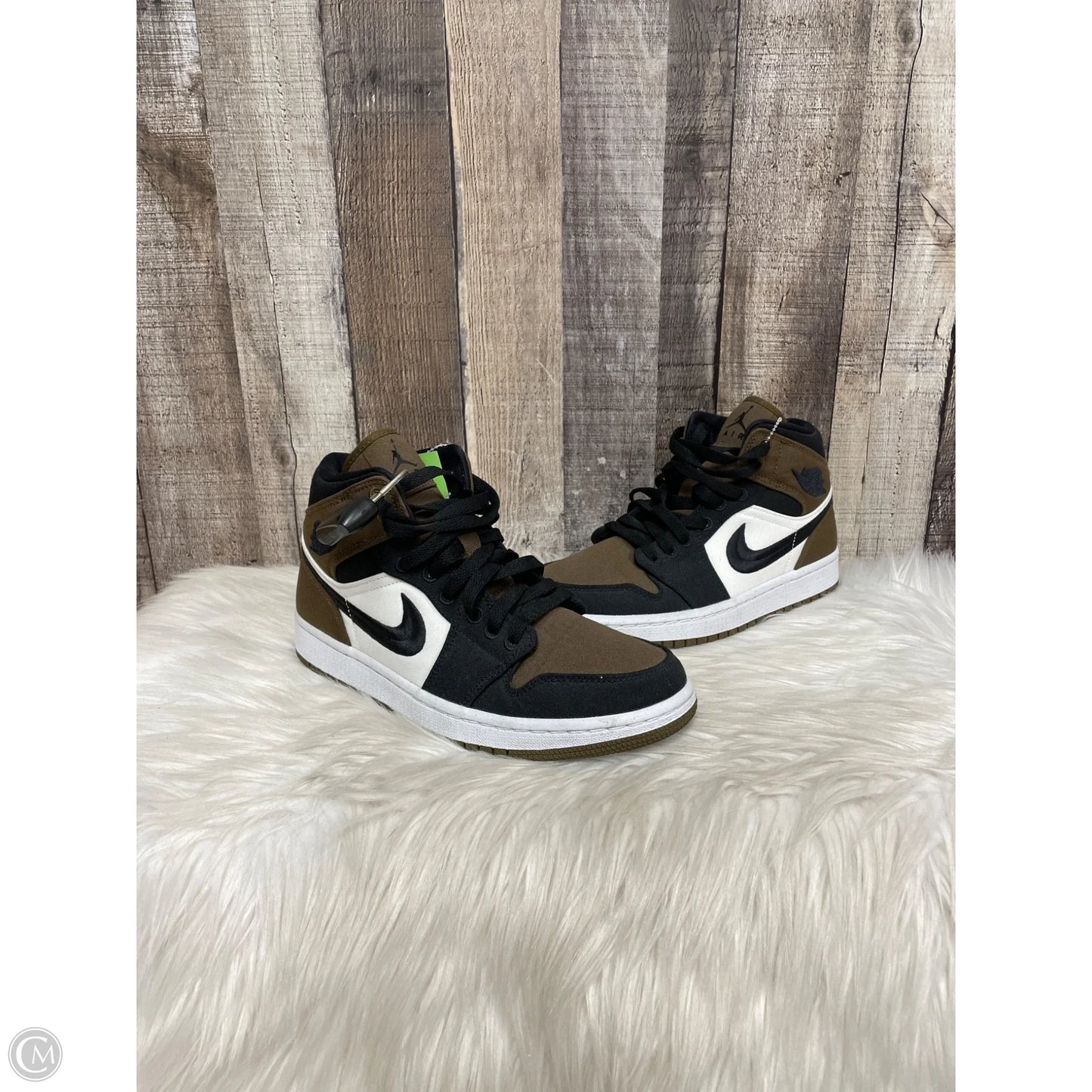 Shoes Athletic By Nike In Black & Brown, Size: 8