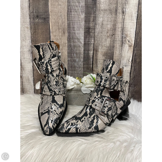 Boots Ankle Heels By Ganni In Snakeskin Print, Size: 6
