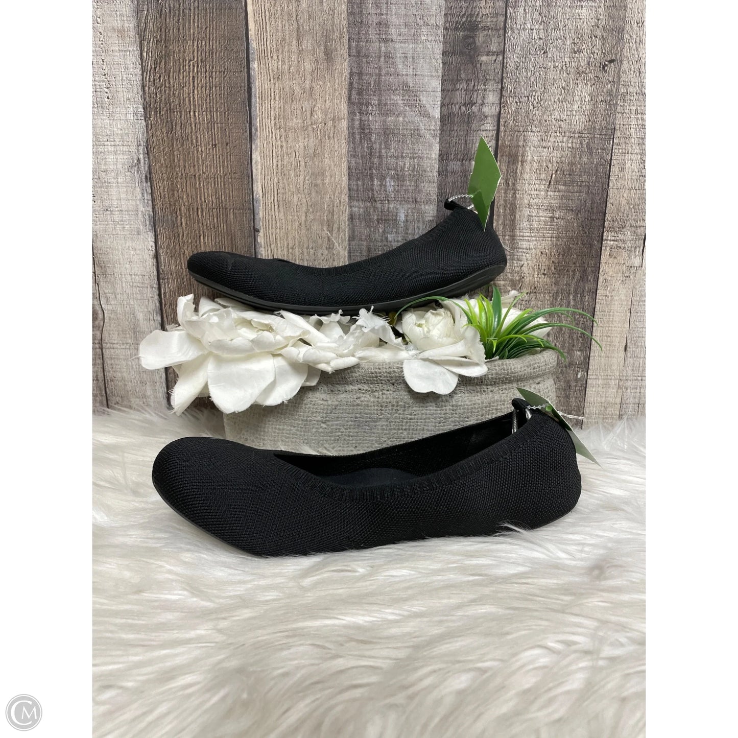 Shoes Flats By Puma In Black, Size: 8