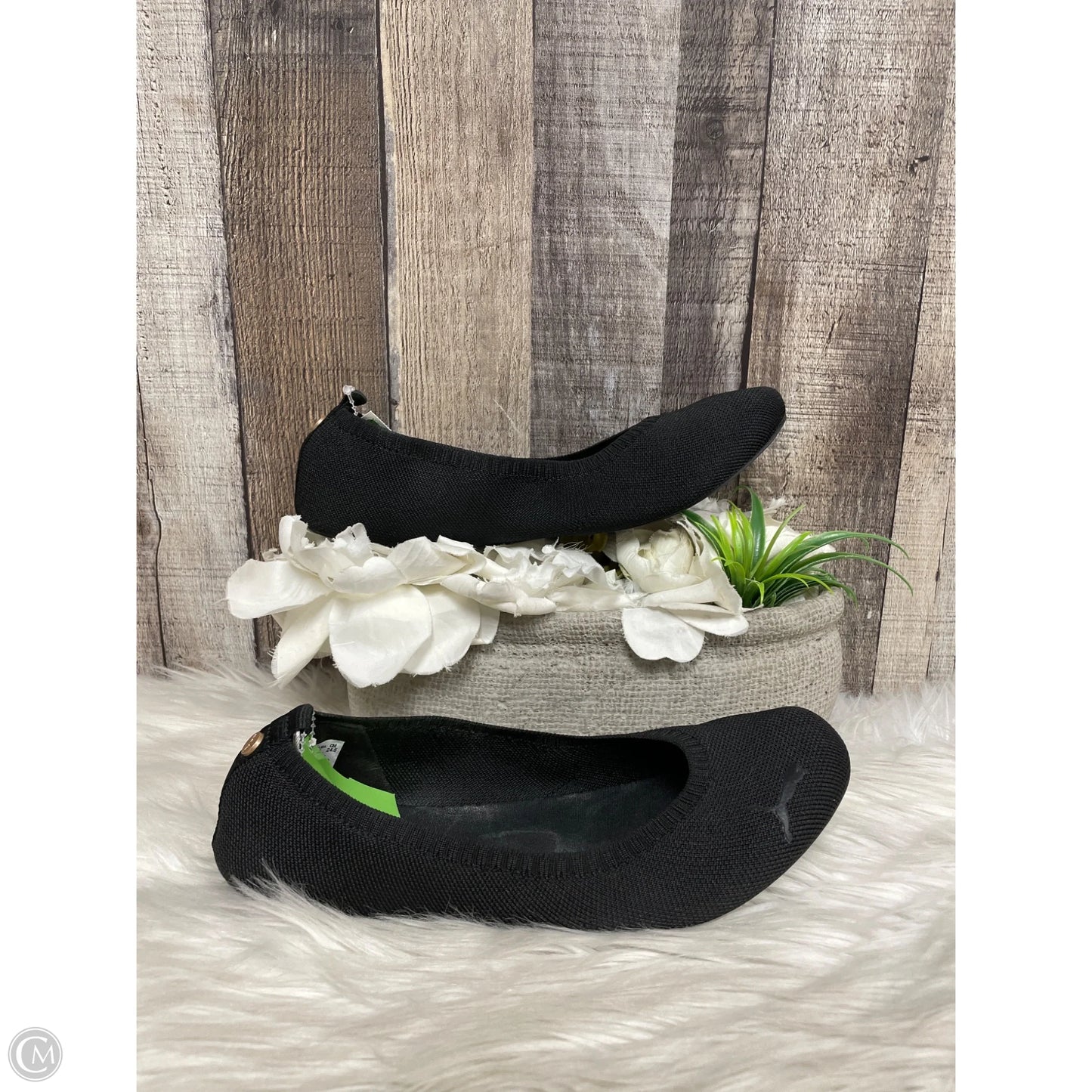 Shoes Flats By Puma In Black, Size: 8