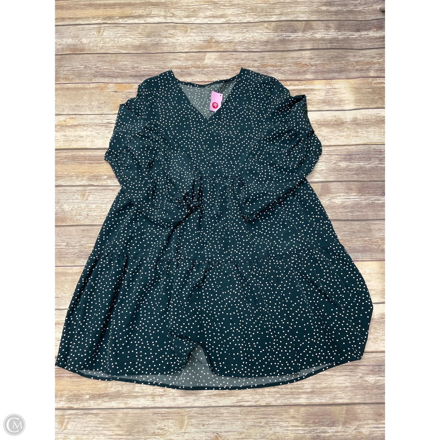 Dress Casual Short By Cmf In Green & White, Size: M