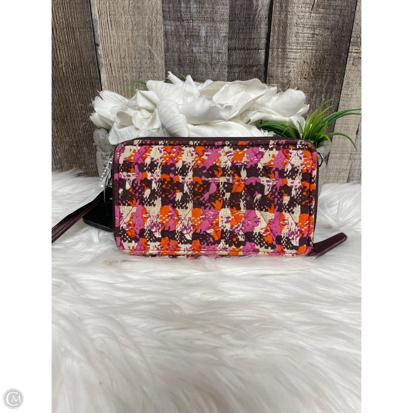 Wristlet By Vera Bradley, Size: Small