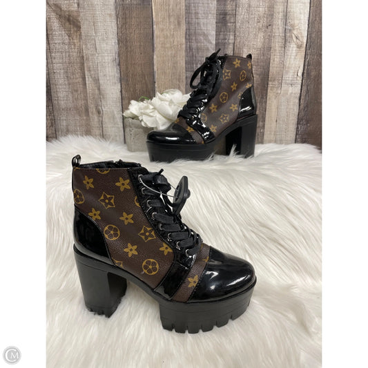 Boots Ankle Heels By Cmf In Brown, Size: 7