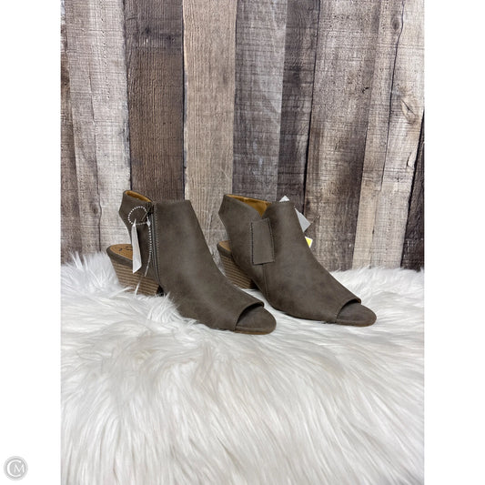 Sandals Heels Block By Cme In Taupe, Size: 8