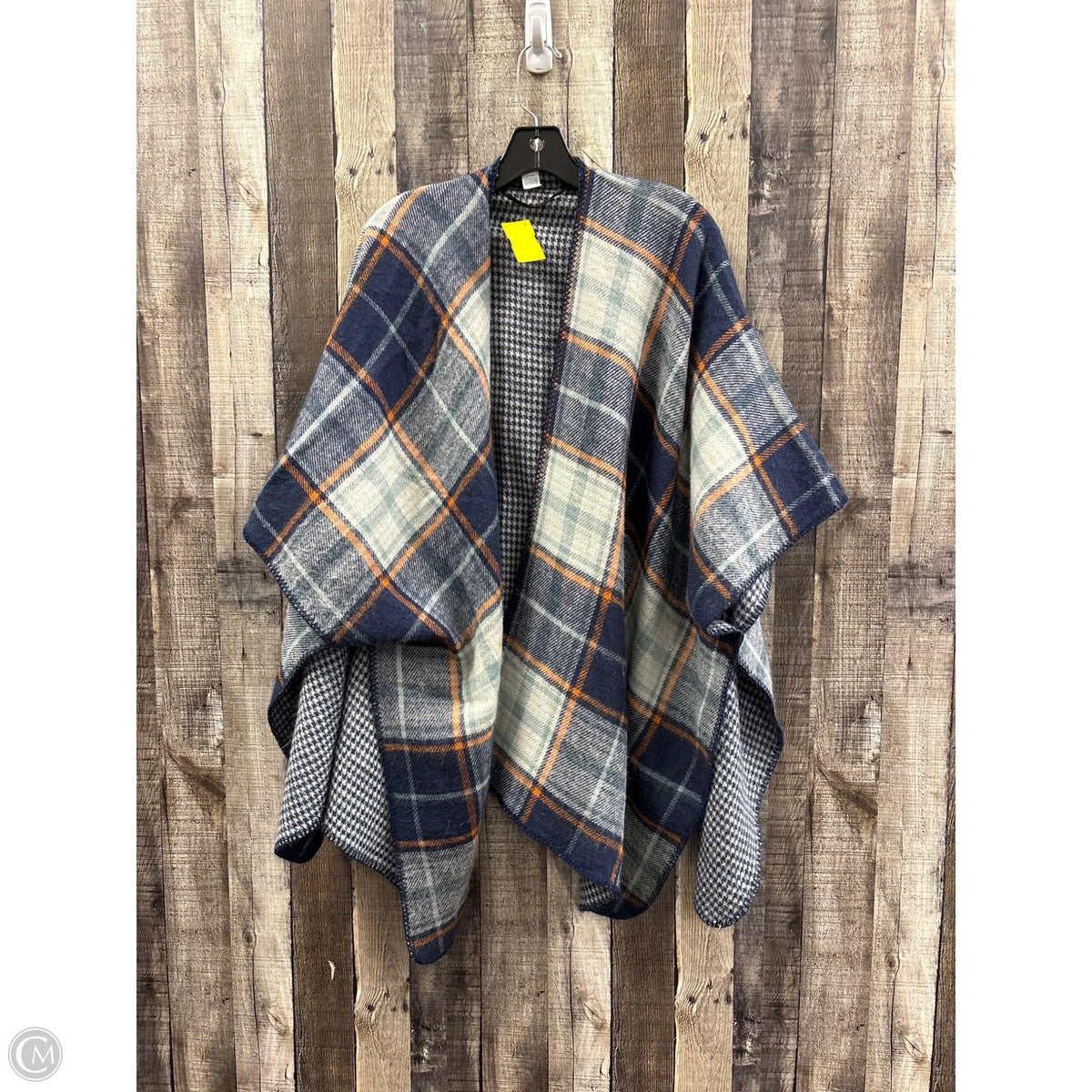 Shawl By Cmf In Plaid Pattern, Size: Osfm
