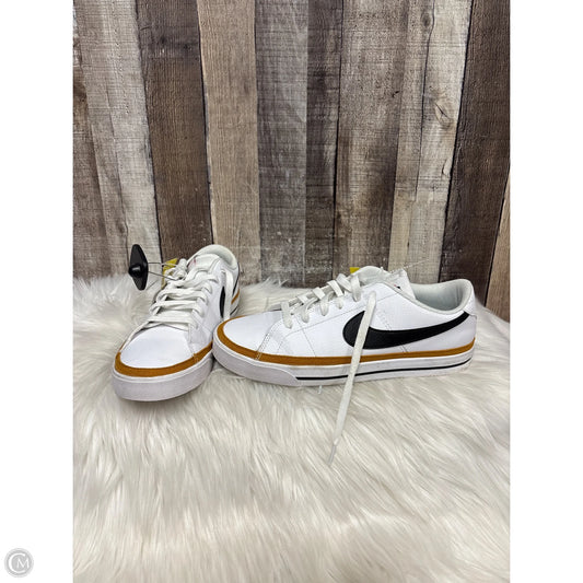 Shoes Sneakers By Nike In White, Size: 8.5