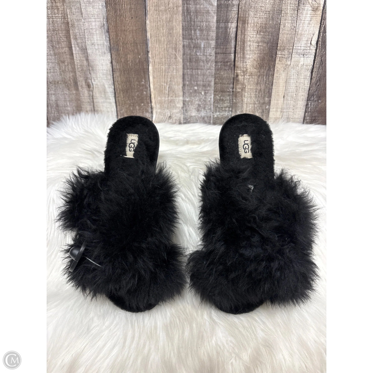 Sandals Designer By Ugg In Black, Size: 10