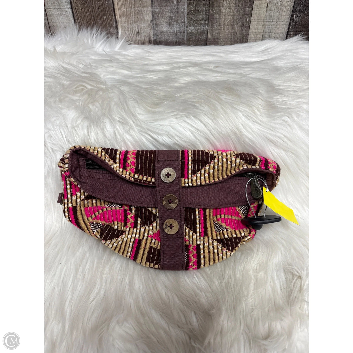 Clutch By Cmf, Size: Small