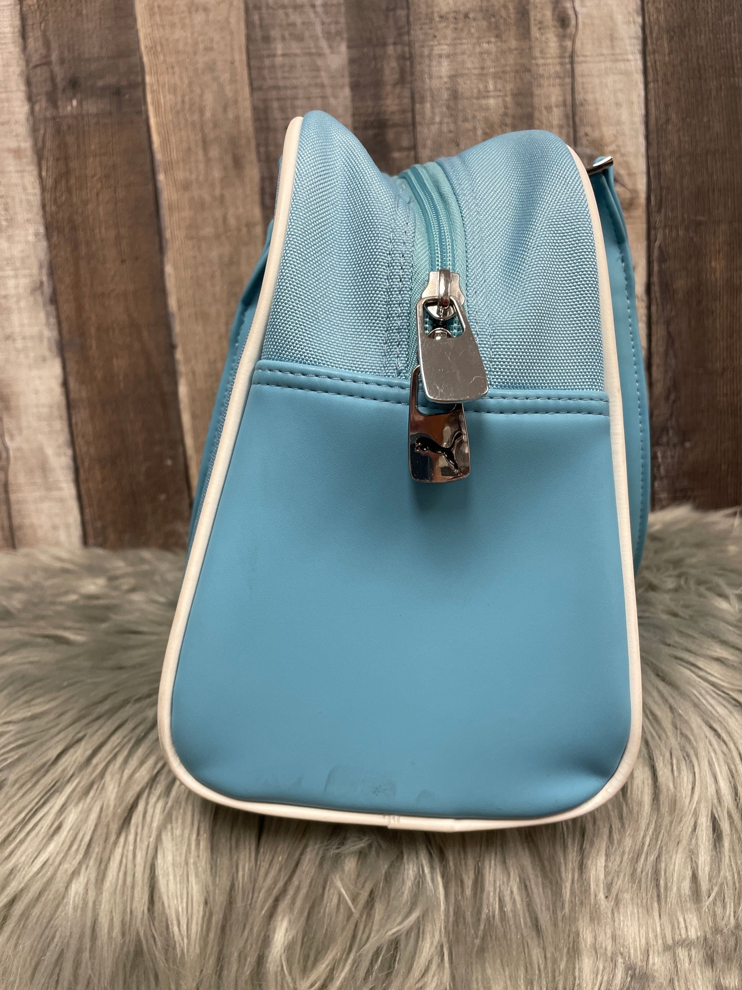 Handbag By Puma  Size: Medium