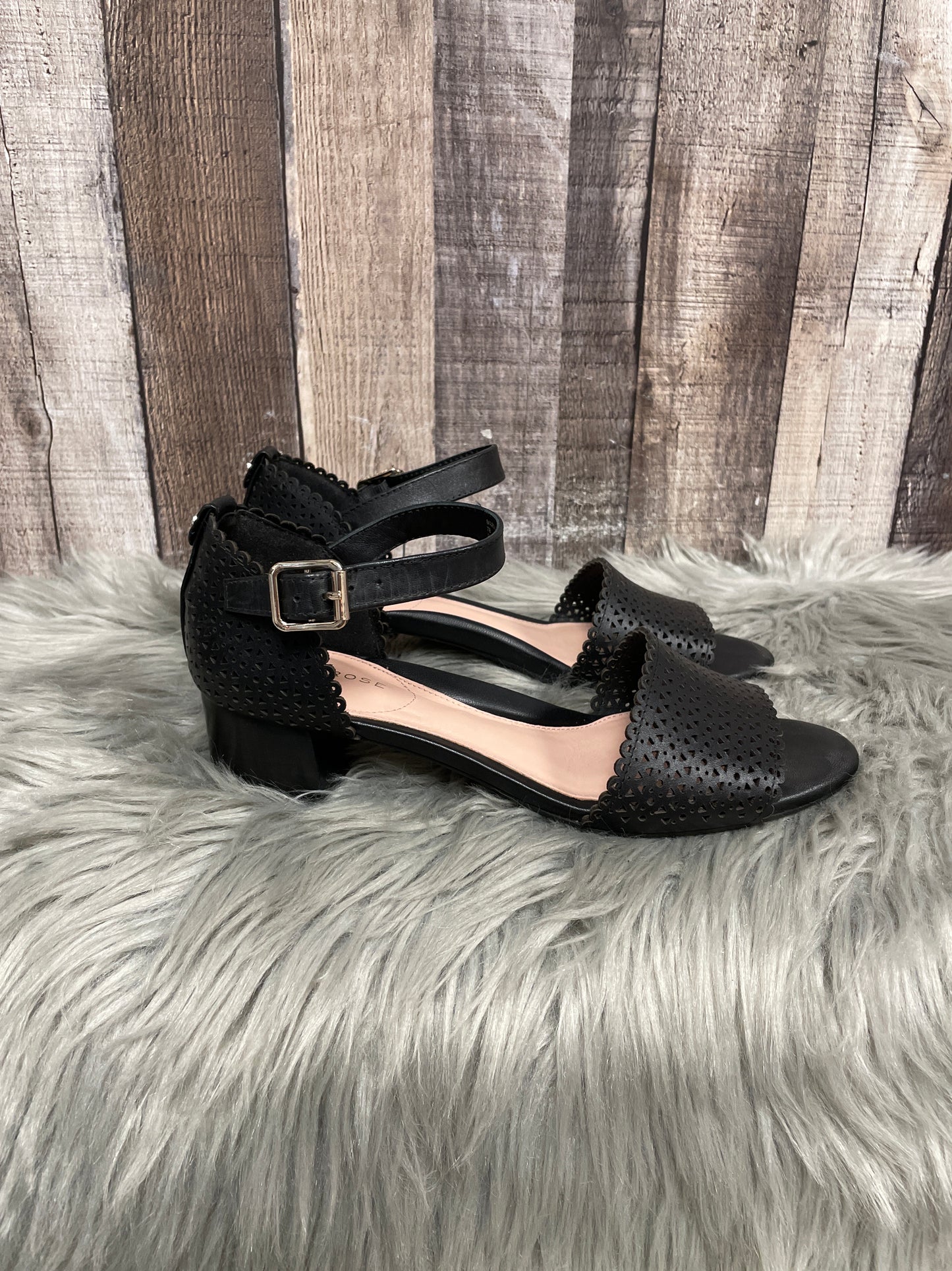 Black Sandals Heels Block Taryn Rose, Size 7