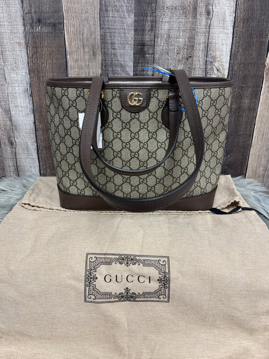 Tote Luxury Designer By Gucci, Size: Small