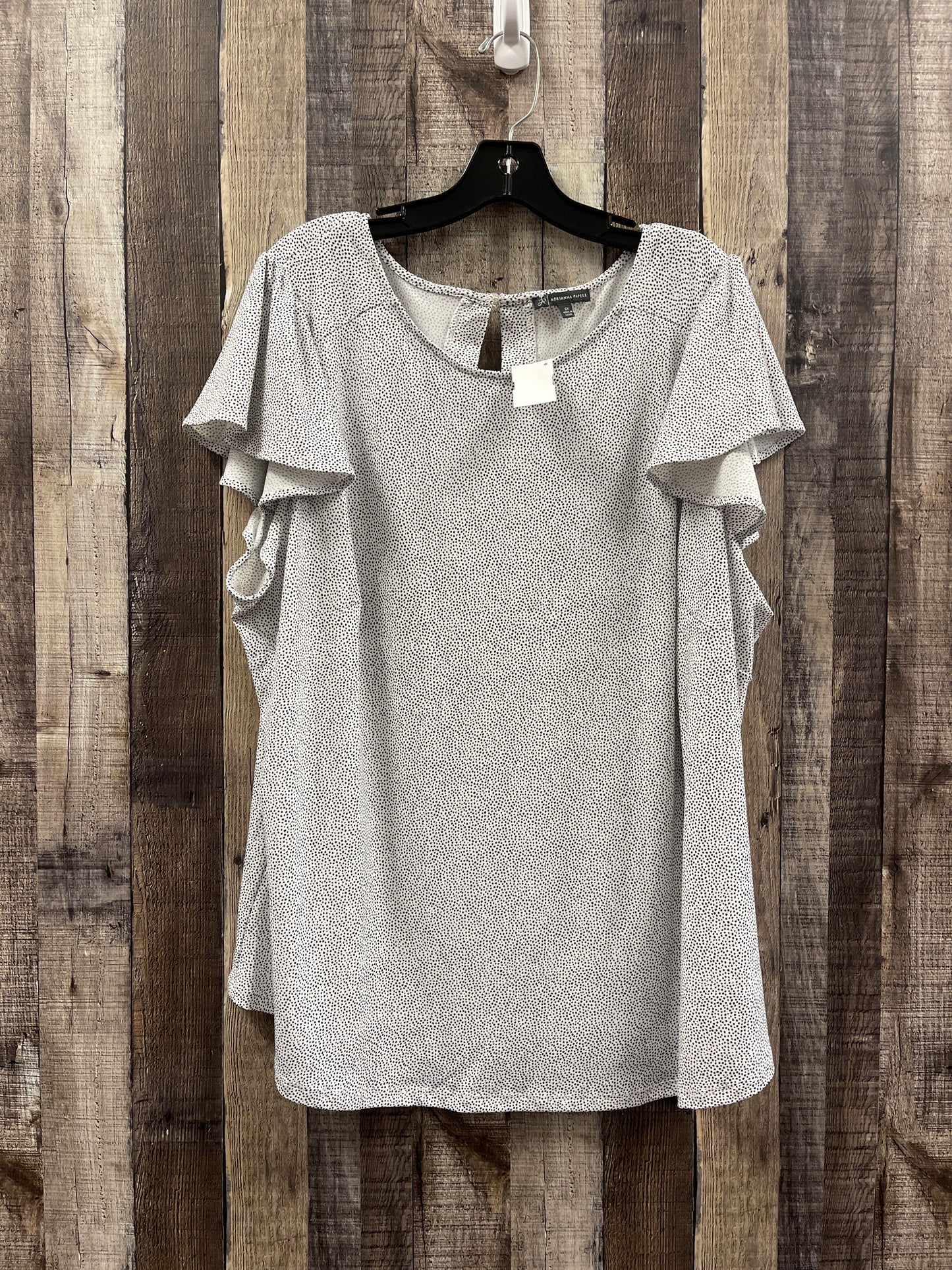 Top Short Sleeve By Adrianna Papell In Black & White, Size: 2x