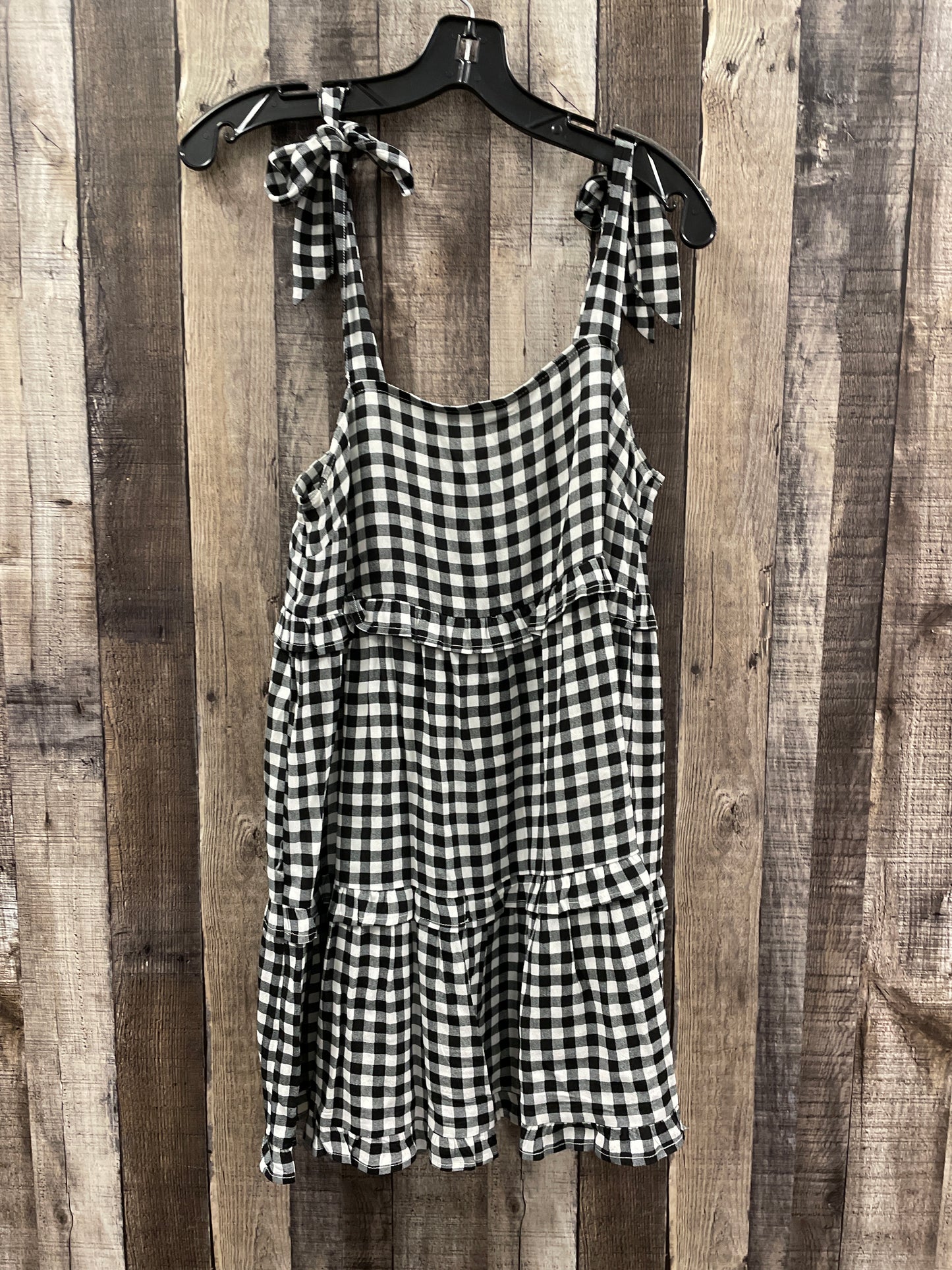 Dress Casual Short By Forever 21 In Checkered Pattern, Size: S