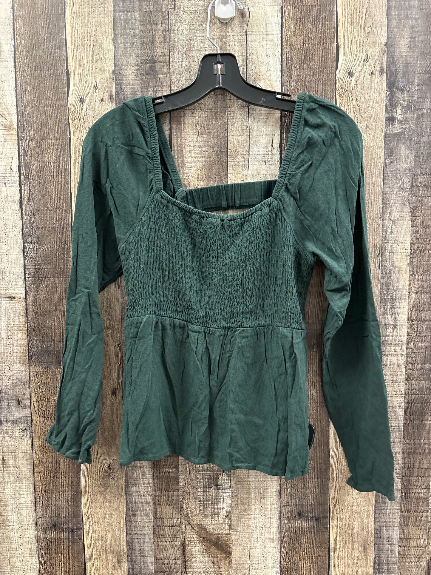 Top Long Sleeve By Old Navy In Green, Size: S