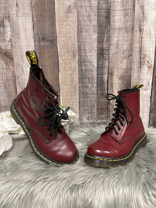 Boots Ankle Flats By Dr Martens In Red, Size: 5