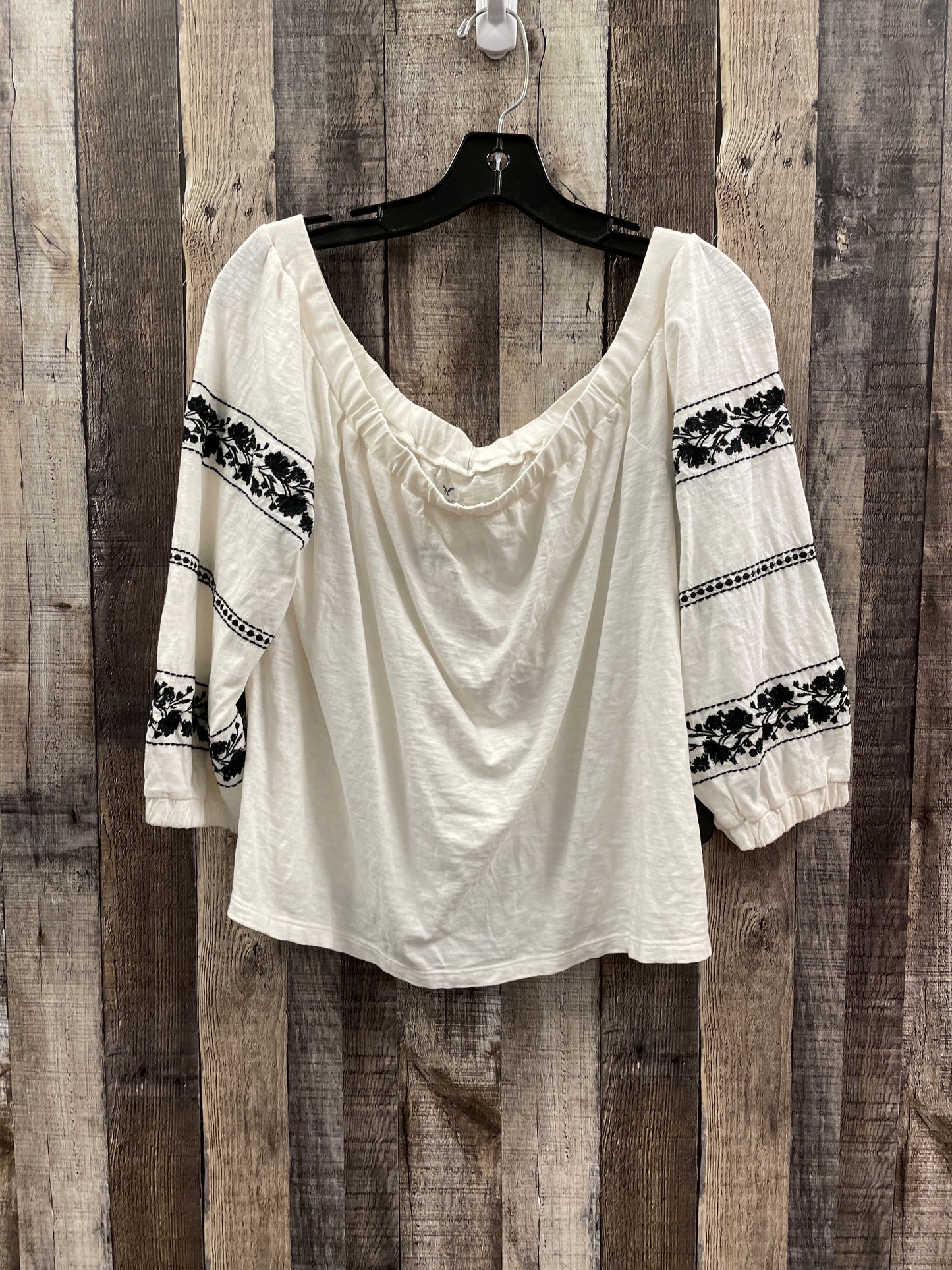 Top 3/4 Sleeve By American Eagle In Cream, Size: L