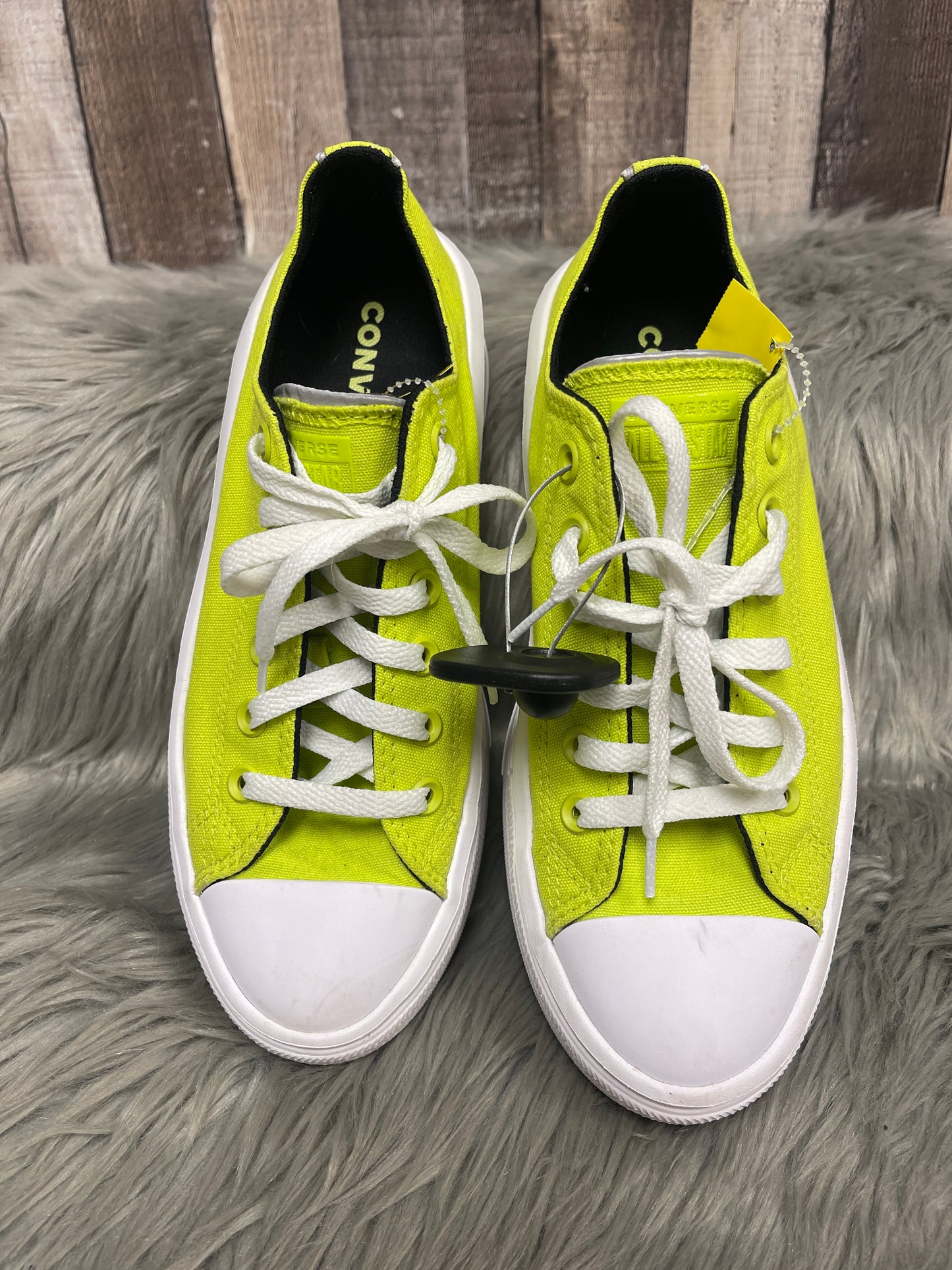 Shoes Sneakers By Converse In Green, Size: 9