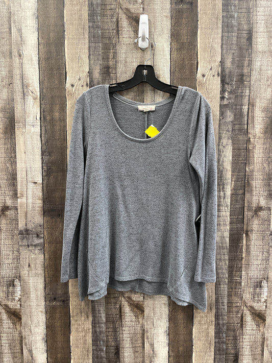 Top Long Sleeve By Hippie Rose In Grey, Size: S