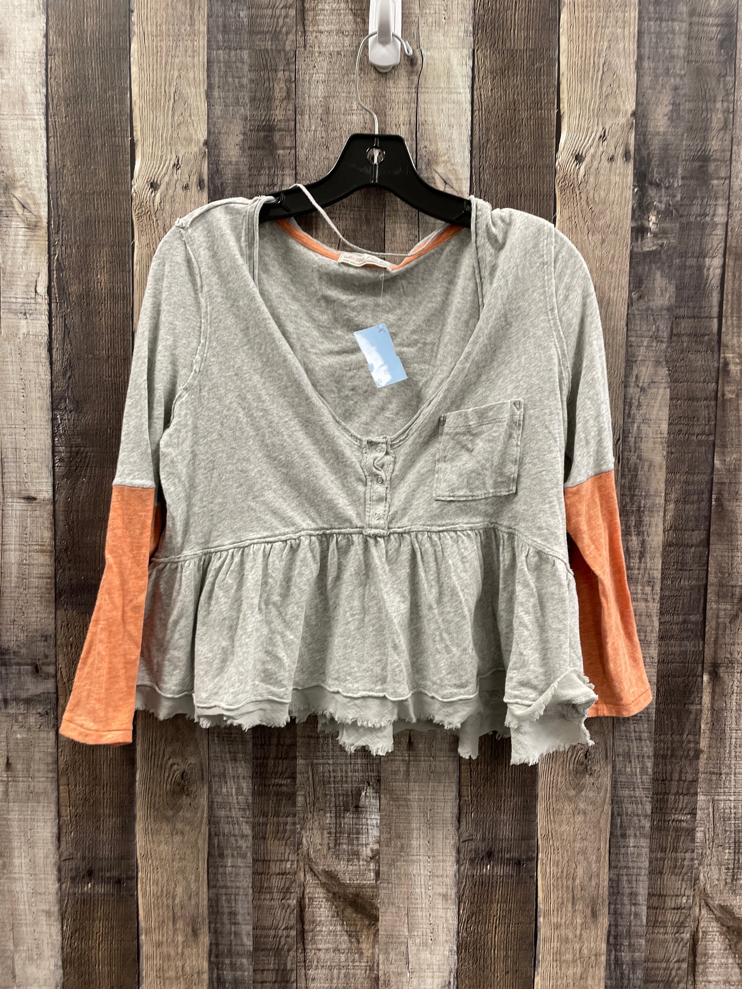 Top Long Sleeve By We The Free In Grey, Size: L