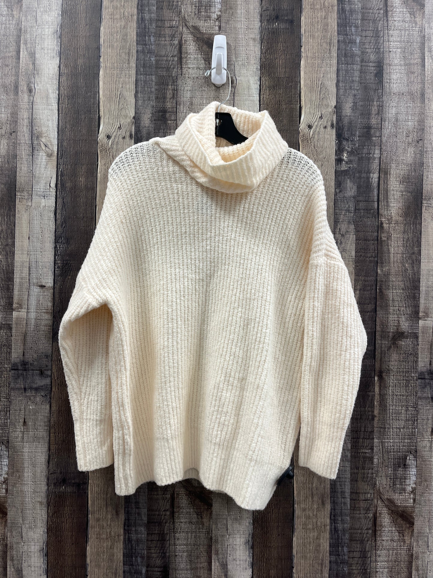 Sweater By Forever 21 In Cream, Size: S