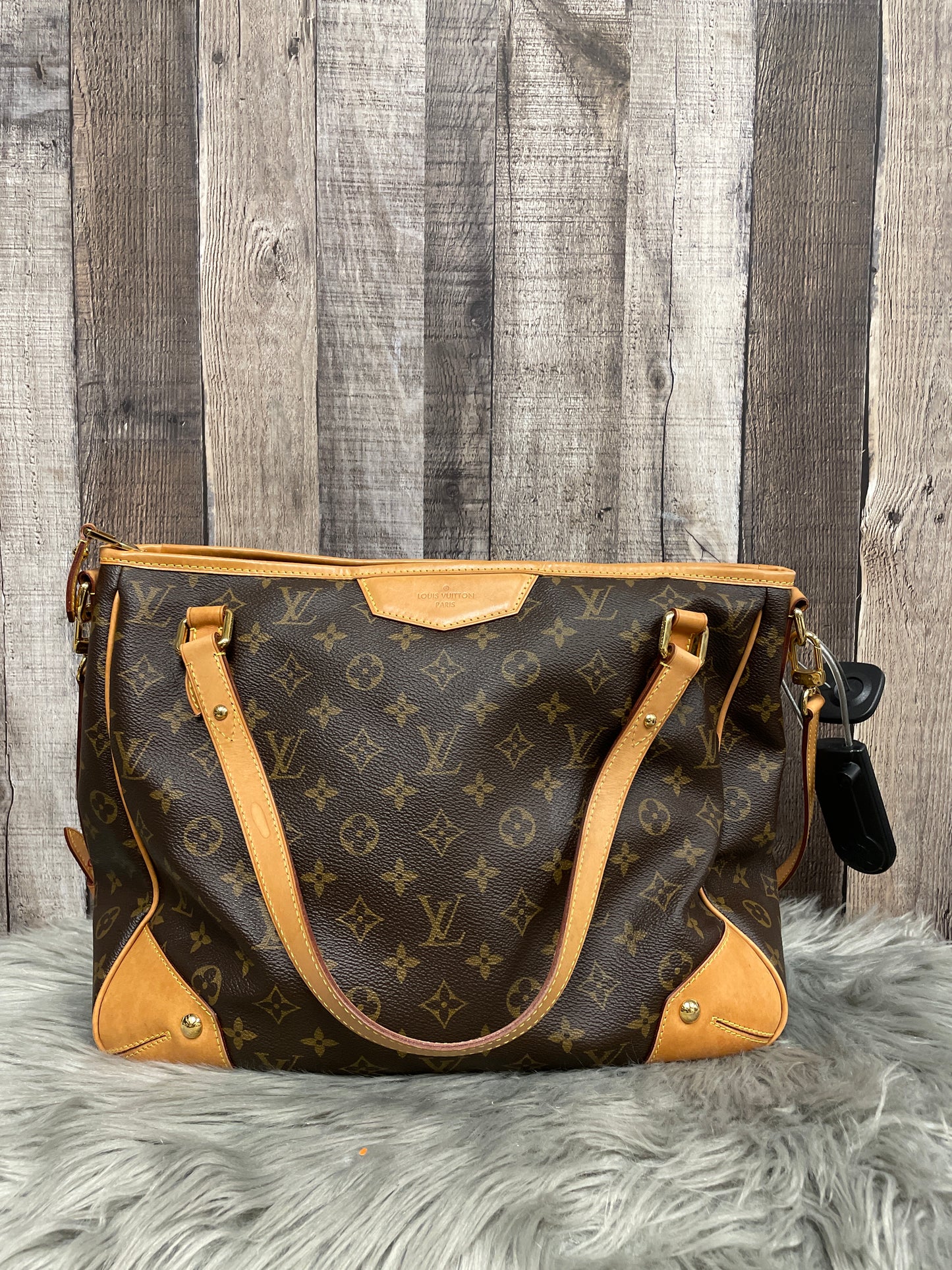 Handbag Luxury Designer By Louis Vuitton, Size: Large