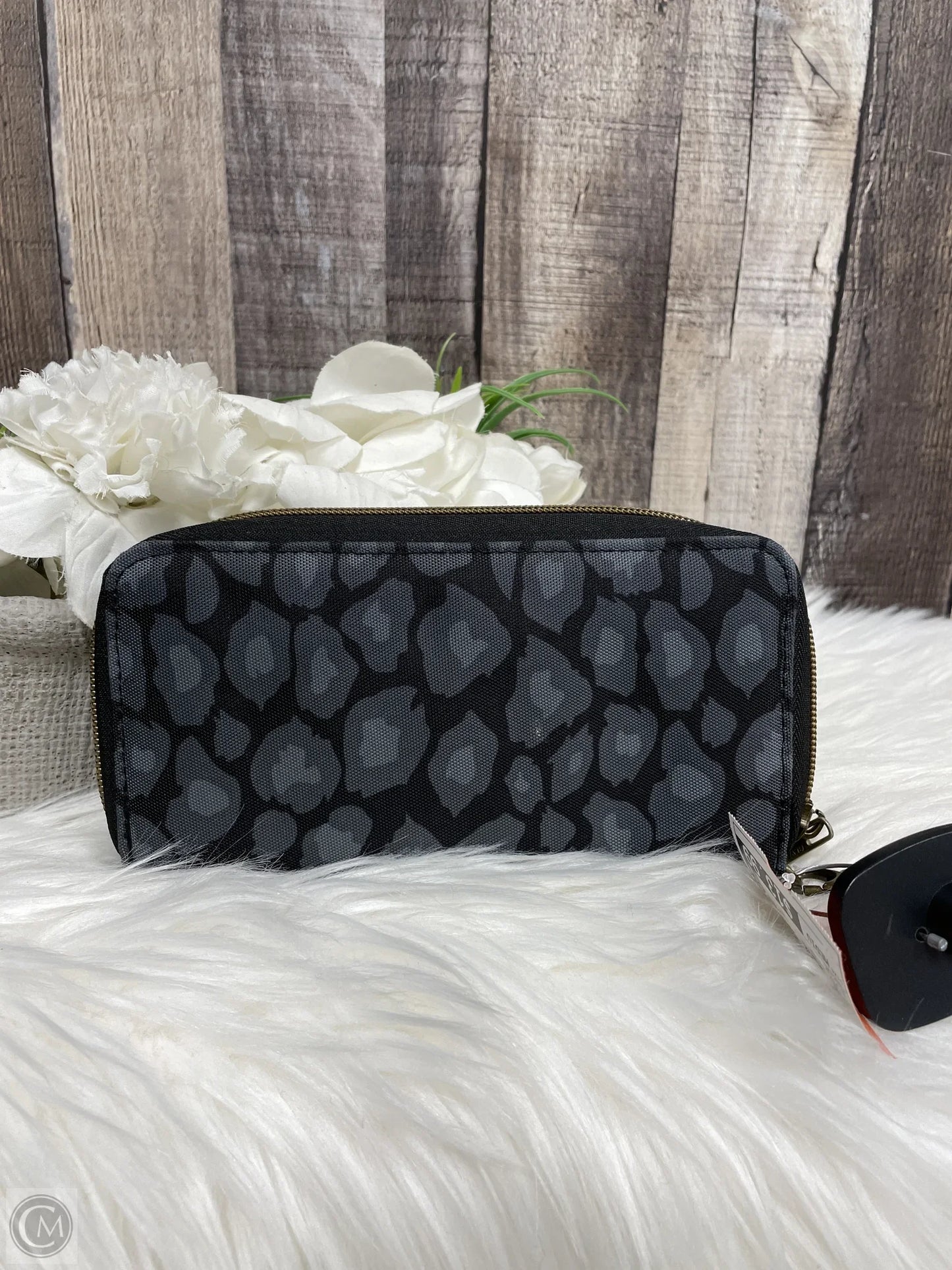 Wallet By Travelon, Size: Medium