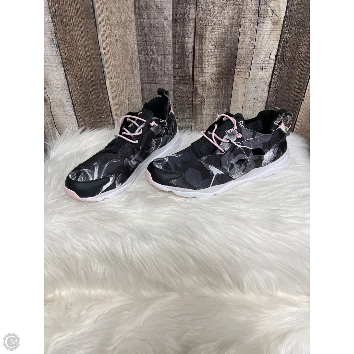 Shoes Athletic By Reebok In Black, Size: 11
