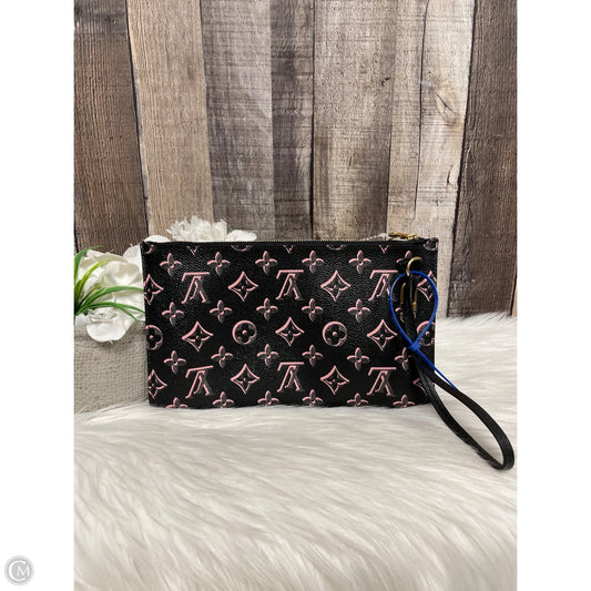 Clutch Luxury Designer By Louis Vuitton, Size: Medium