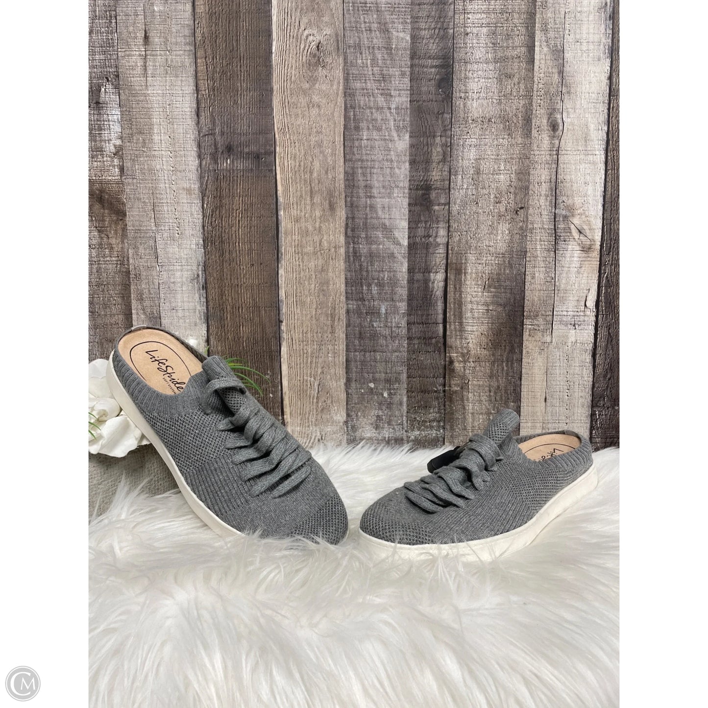 Shoes Flats By Life Stride In Grey, Size: 9.5