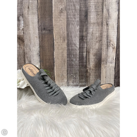 Shoes Flats By Life Stride In Grey, Size: 9.5